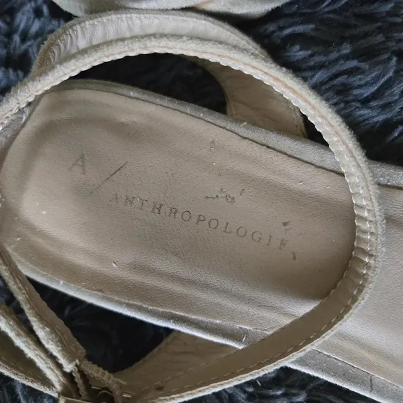 Anthropologie | Beige Ankle Strap Sandals Sz 10