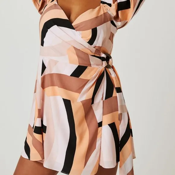 Anthropologie Hutch M NWT Mod Geo Wrap Mini Dress Puff Sleeves Geometric Medium
