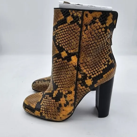 Aqua Womens Soren Leather Snakeprint High Heeled Boots Yellow 5.5