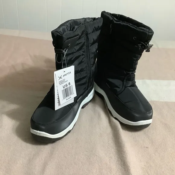 Arctix winter  waterproof boots size 8 NWT