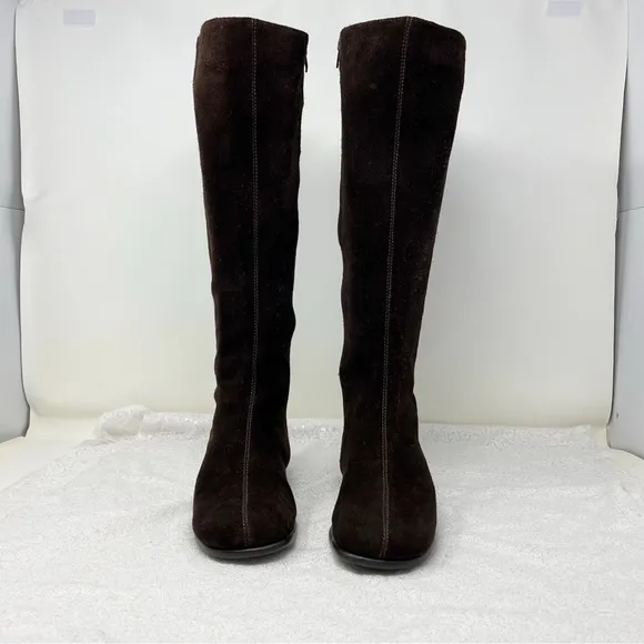 Areosoles women’s knee high boots/ upper leather in brown suede.