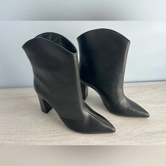 Arezzo Women's Ellie High Block Boots Size 7B