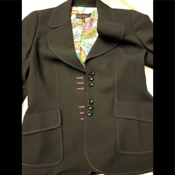 Authentic Escada Black Blazer contrasting Pino Stitching.  Size 36