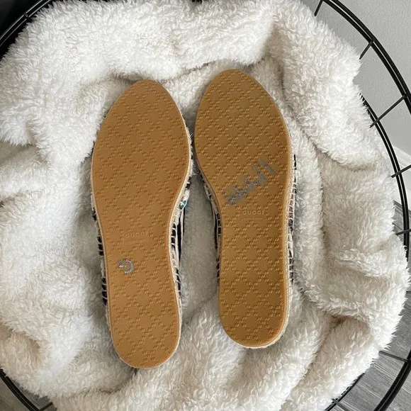 Authentic Gucci Pony-Style Calfskin Espadrilles (9.5)