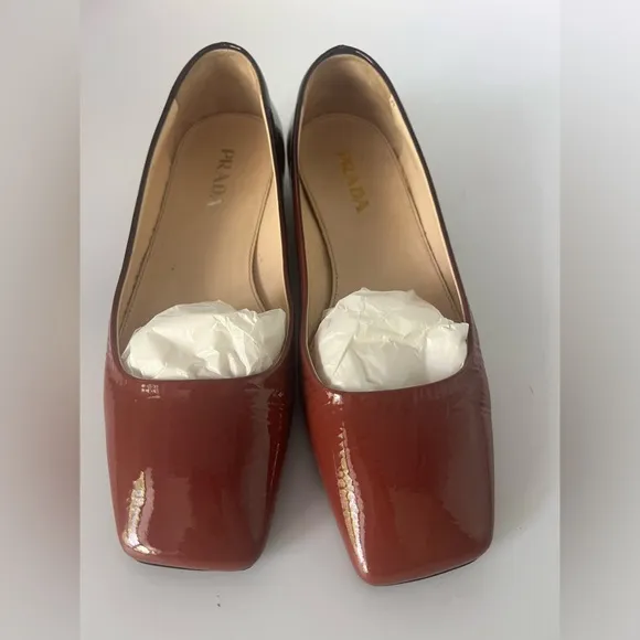 Authentic Prada Women’s Flat size 35.5 Patent Red &amp; Black With Box