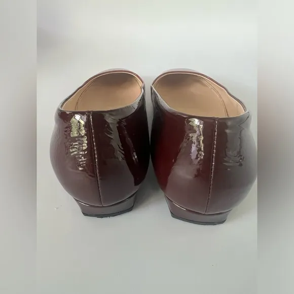 Authentic Prada Women’s Flat size 35.5 Patent Red &amp; Black With Box