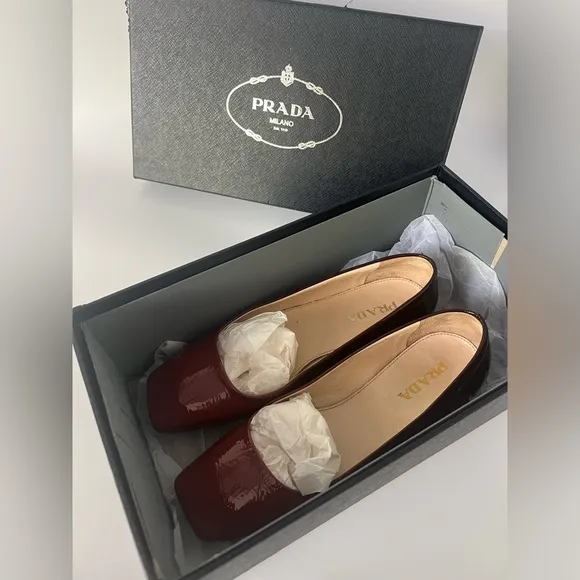 Authentic Prada Women’s Flat size 35.5 Patent Red &amp; Black With Box