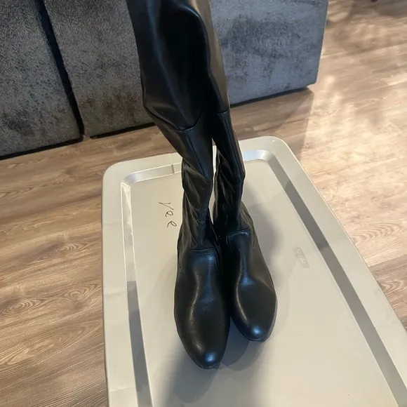 Avenue Black Knee-High Boots with Buckle 12W
