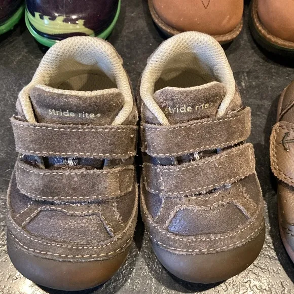 Baby toddler boys shoe lot size 4 - lot of 7 pairs