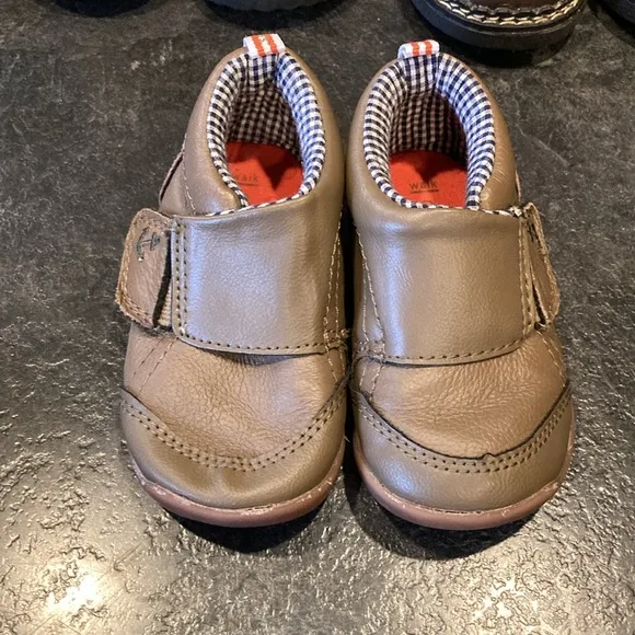 Baby toddler boys shoe lot size 4 - lot of 7 pairs
