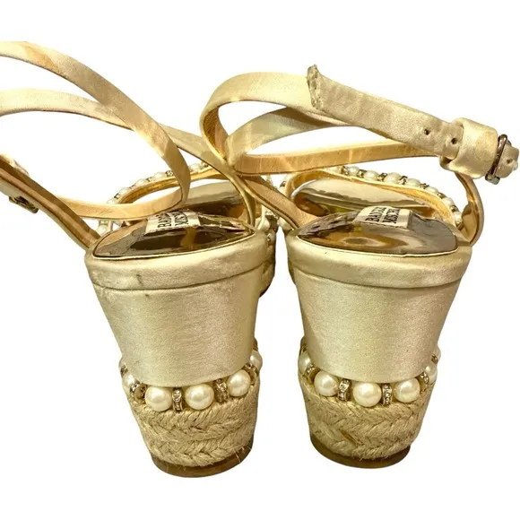 Badgley Mischka Ivory Ankle Strap Wedge Sandals Pearl Crystal Embellishments 6.5