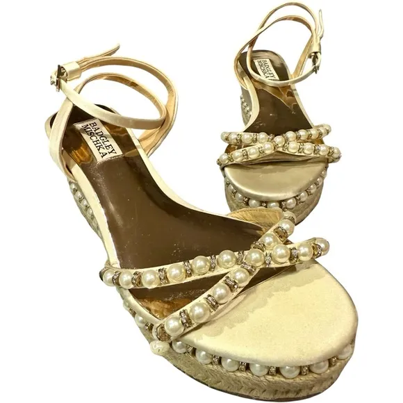 Badgley Mischka Ivory Ankle Strap Wedge Sandals Pearl Crystal Embellishments 6.5