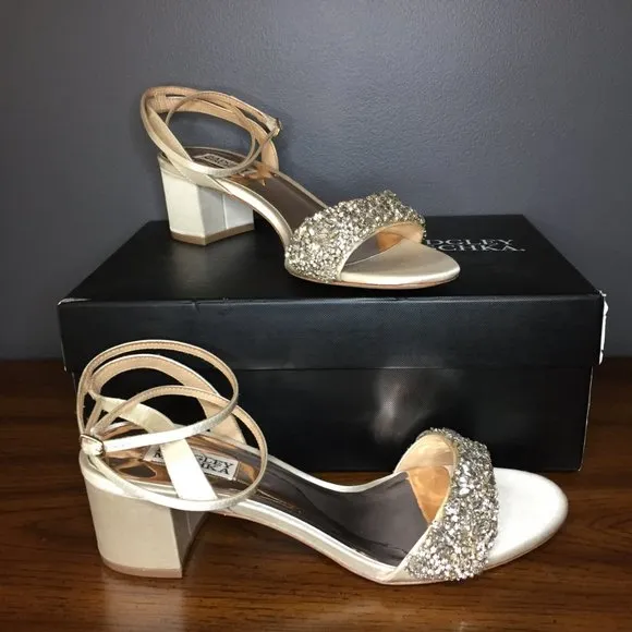 Badgley Mischka Jada Size 9 Ivory Crystal Embellished Block Heel Sandals