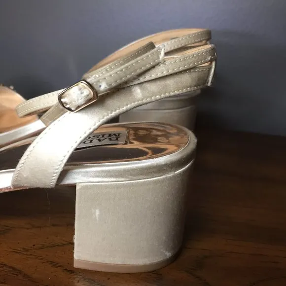 Badgley Mischka Jada Size 9 Ivory Crystal Embellished Block Heel Sandals