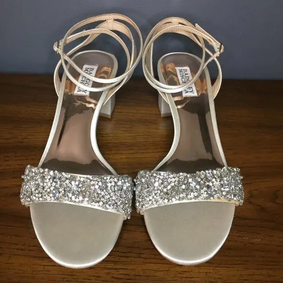 Badgley Mischka Jada Size 9 Ivory Crystal Embellished Block Heel Sandals