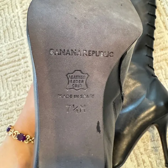 Banana Republic Black Leather Knee High Boots‎ Size 7.5