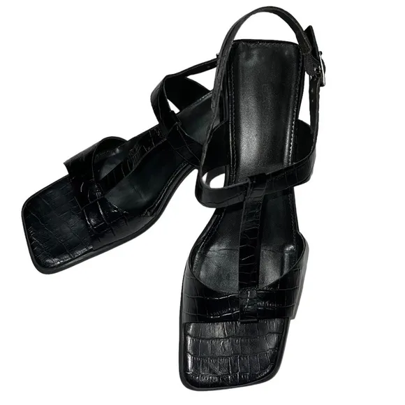 BANDOLINO *Vintage* (EUC) Kendra Black Leather T Strap Sandals, Size 9.5