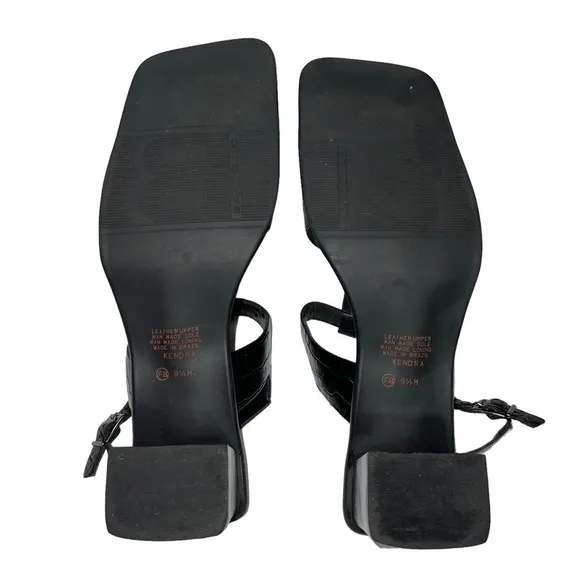 BANDOLINO *Vintage* (EUC) Kendra Black Leather T Strap Sandals, Size 9.5
