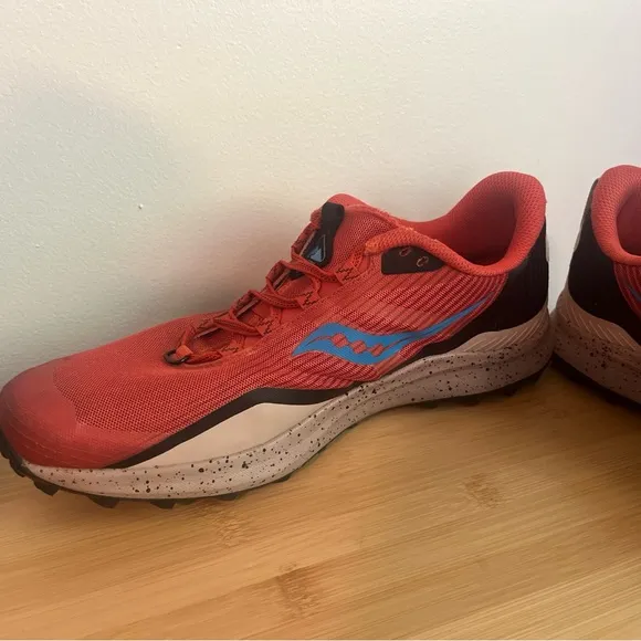 Barely worn! Saucony Men's Peregrine 12 Trail  Running Sneakers, Size 11
