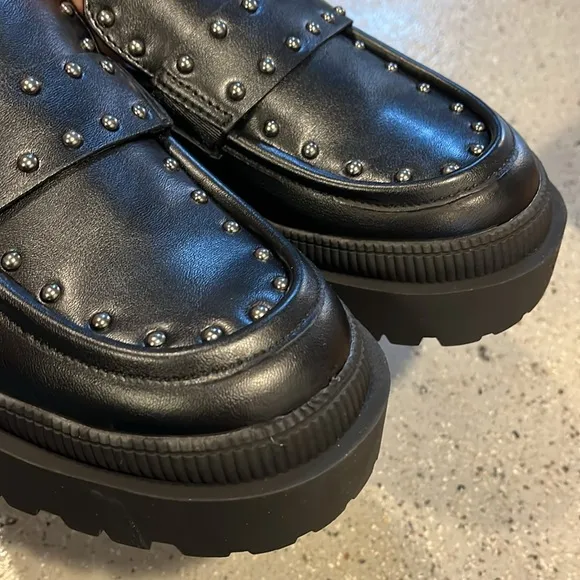 BCBGENERATION MARLEY PLATFORM STUDDED LOAFERS BLACK SIZE 8.5 NEW IN BOX