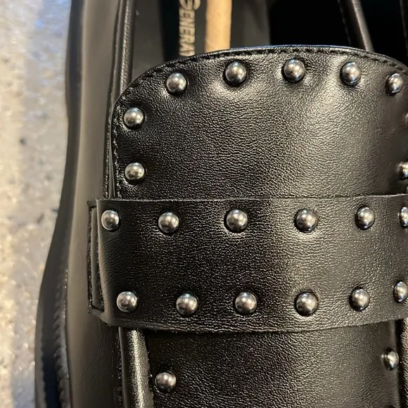 BCBGENERATION MARLEY PLATFORM STUDDED LOAFERS BLACK SIZE 8.5 NEW IN BOX