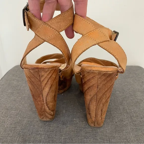 BED STU Kalah Wooden Sole Platform Sandals - Tan Size 6.5