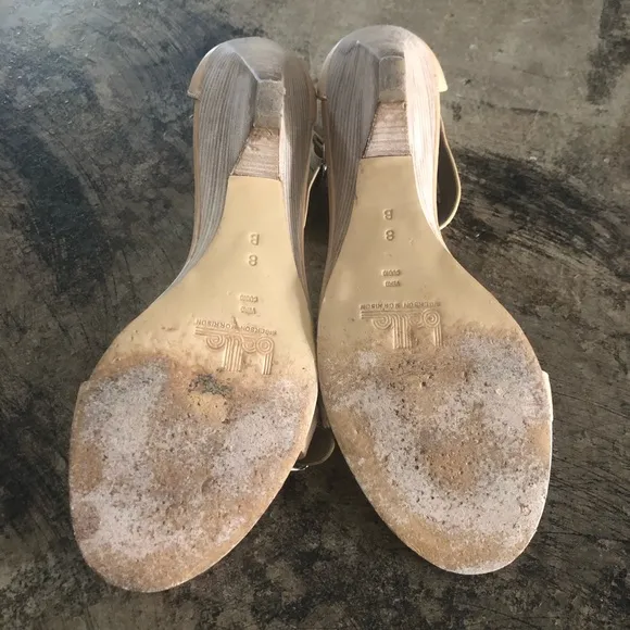 Belle by Sigerson Morrison T Strap Sandal - sz 8