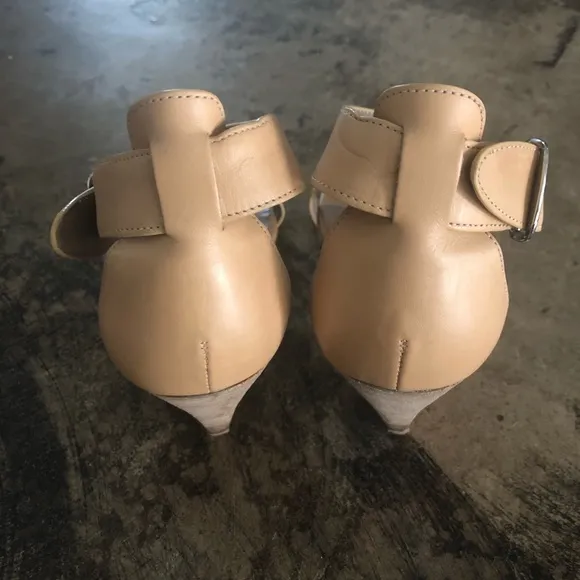 Belle by Sigerson Morrison T Strap Sandal - sz 8