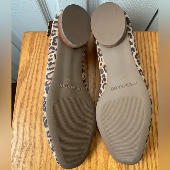 BERNARDO Eloisa Sand Cheetah Kid Suede Bow Detail Round Toe Ballet Flats SZ 9.5M