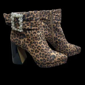 Betsey Johnson Leopard Print Boots Womens 8 Pearl Buckle‎ Shiny Black High Heel