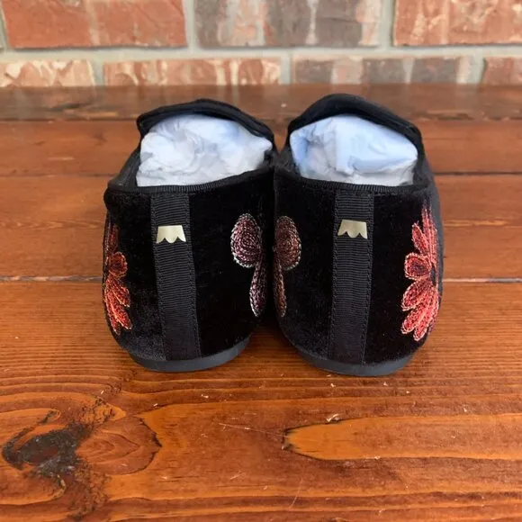 Birdies Starling Slip On Flats in Night Flora Velvet Black Size 9
