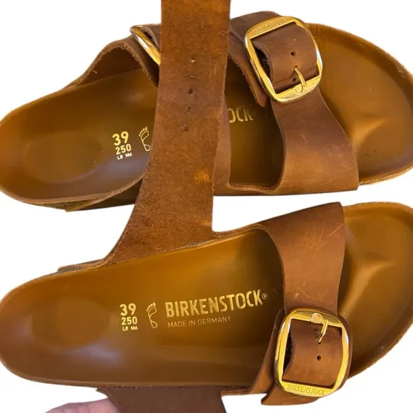 BIRKENSTOCK Arizona Leather Dual-Buckle Slide Sandals in Cognac (39)