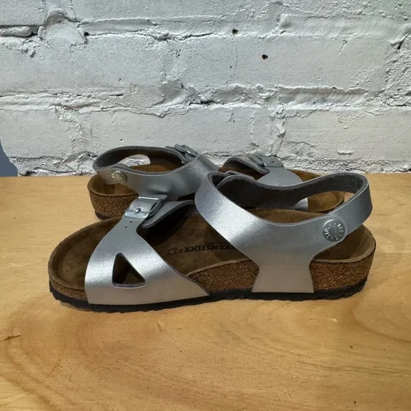 Birkenstock Rio Metallic Two Strap Slingback Sandals Kids Size C1-1.5 Silver