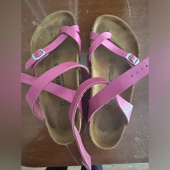 Birkenstock Yara sandals size 8/39 ankle strap pink purple clogs big buckle
