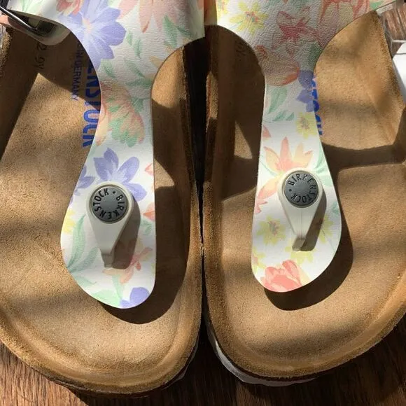 Birkenstock | White Flower Print Gizeh Sandal | Size 36