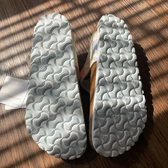 Birkenstock | White Flower Print Gizeh Sandal | Size 36