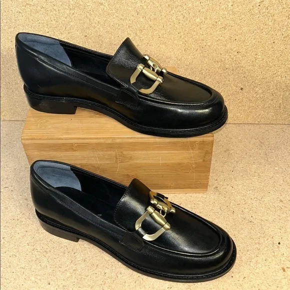 Black Leather Loafers with Gold Accent (90)