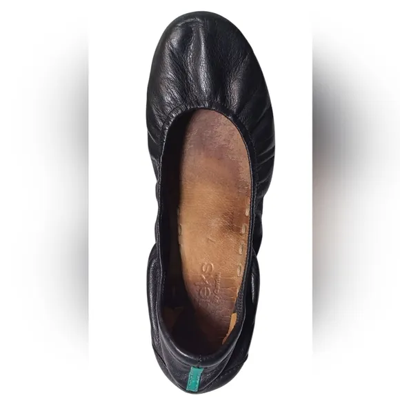 Black Leather Tieks Size 7 Ballerina Flats Well Worn