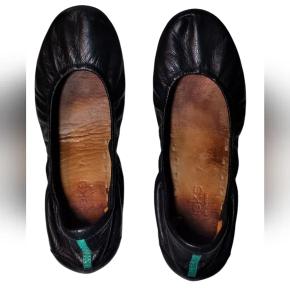 Black Leather Tieks Size 7 Ballerina Flats Well Worn