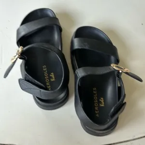 🍁Black Open Toe Sandals with Flat Sole and Wide Straps