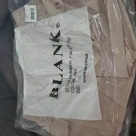 Blank NYC Bare It All Suede Shorts in Tan Camel Beige Nude NWT Size 31