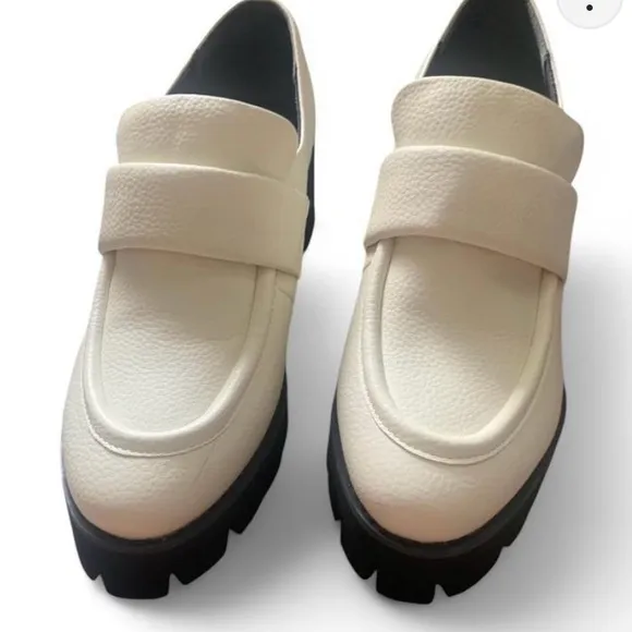 Born California women white retro chunky platform loafers size 9