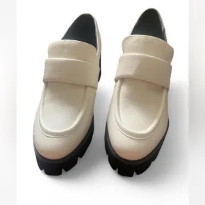 Born California women white retro chunky platform loafers size 9