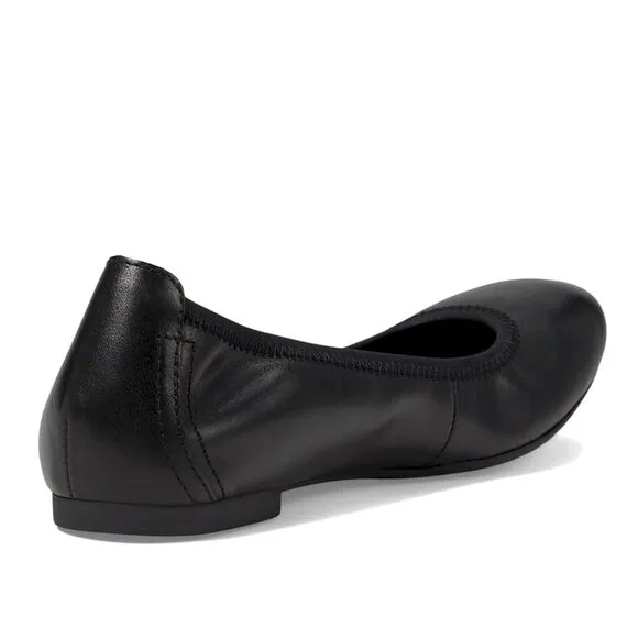 BORN Julianne Black Flats Women's size 6.5W New in Box