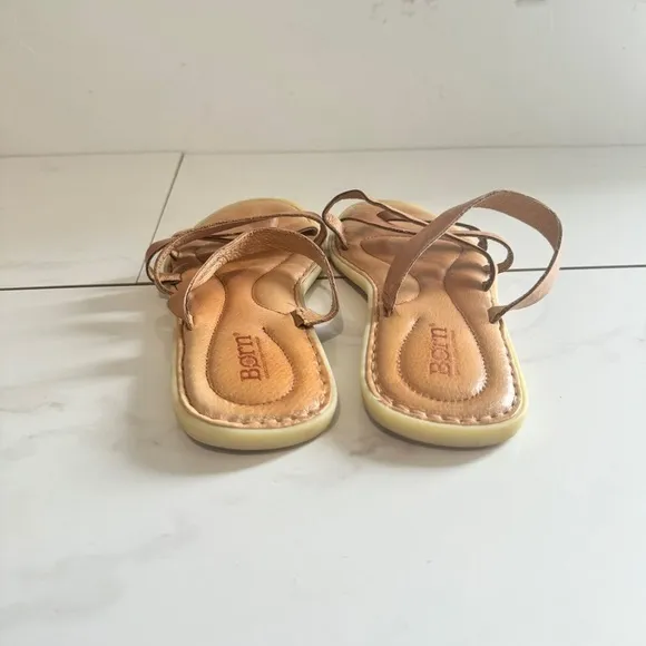Born Tan Leather Toe Strap Sandals Size 9