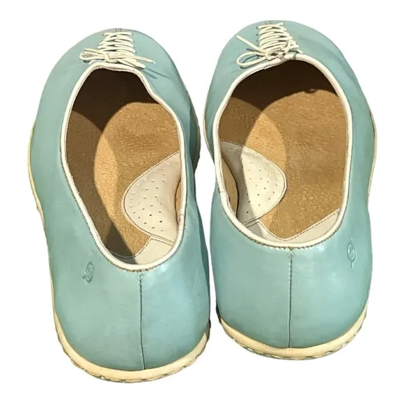 Born Women’s Ballet Flats Size 11. NWOT