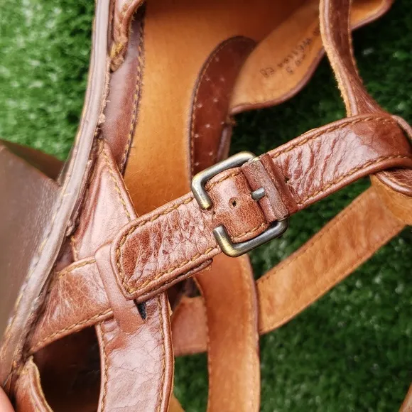 Born Womens Charisma Buckle Mary Jane Heeled Leather Sandals Old Money Size 9