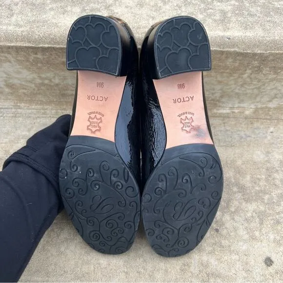 Brighton Actor Heeled Leopard Cheetah Print Black Patent Leather Loafers 9M
