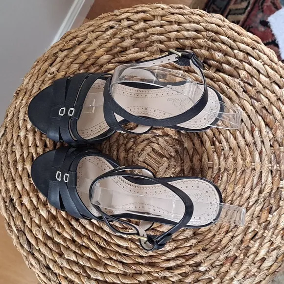 BROOKS‎ BROTHERS Womens Navy Leather Multi Strap Sandals 4&quot; Heel S-7.5