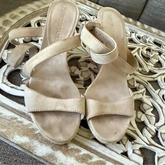 Burberry Cream Suede Leather Ankle Wrap Wedge Sandals Shoes Women’s 37 US 7